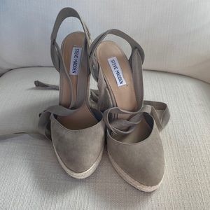 Steve Madden lace up Barre Taupe espadrilles SZ8